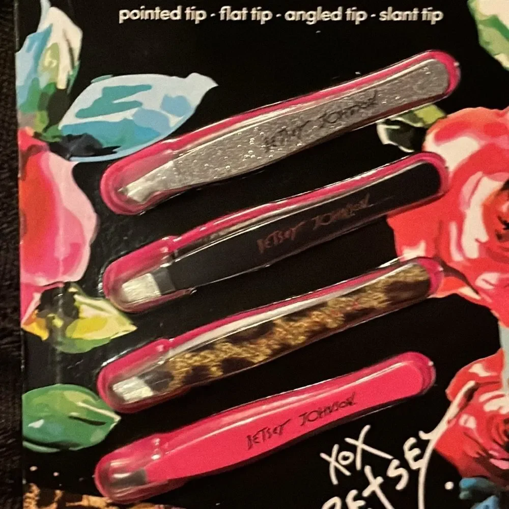 BETSEY JOHNSON Mini tweeers